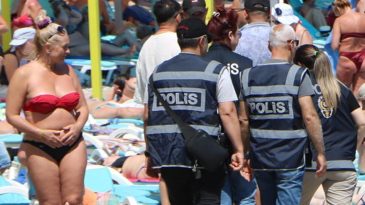 Polis, Plajda Taciz ve Uygunsuz Davranışlarla Mücadele Etti
