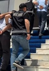 Rüşvet Operasyonunda İki Kişi Tutuklandı