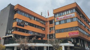 Rüşvet Suçlamasıyla Görevden Alınmıştı! CHP’li Başkan Yeğenini Müdür Yaptı