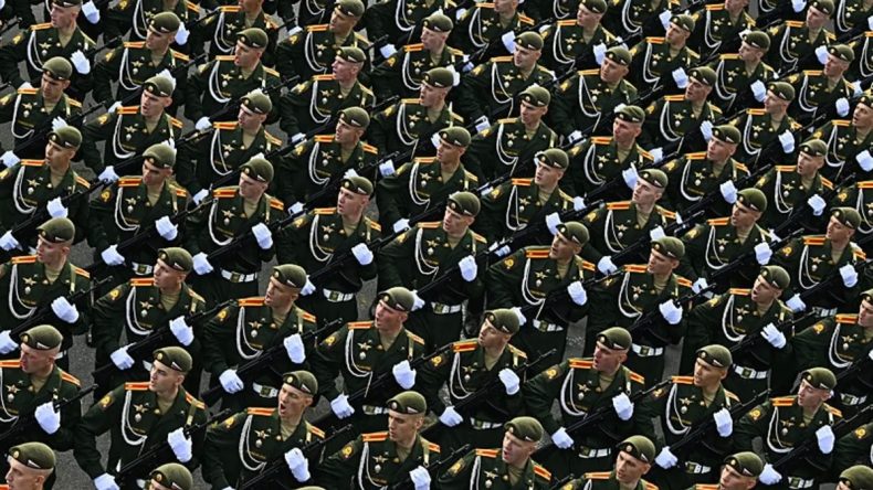 Rusya Zafer Günü’nü Kutluyor: Kızıl Meydan’da Büyük Tören