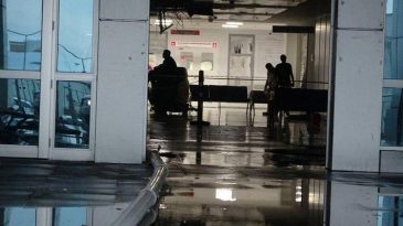 Sağanak Vurmuş Olun! Malatya’da Hastane Tavanı ve Yollar Çökmüş