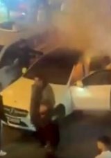 Şampiyonluk Kutlamalarında Havai Fişek Patlayan Araç Yangın Çıkardı