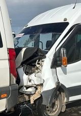 Şanlıurfa’da Öğretmenleri Taşıyan İki Servis Minibüsü Çarpıştı: 28 Yaralı