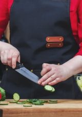 Santoku Bıçağı Nedir? Santoku Bıçağıyla Ne Kesilir, Ne İçin Kullanılır?