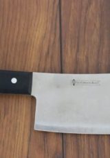 Santoku ve Şef Bıçağı Arasındaki Fark Nedir? Santoku Mu Şef Bıçağı Mı Daha İyi?