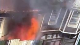 Sarıyer’deki Ahşap Binada Yangın, Yan Bina ile Büyüdü