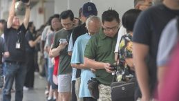 Singapur Genel Seçimde Oy Kullanma Zamanı