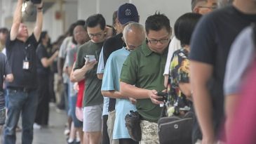 Singapur Genel Seçimde Oy Kullanma Zamanı