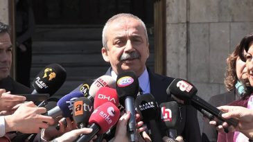 Sırrı Süreyya Önder’in Sağlık Durumu Hakkında Son Gelişmeler: Ağır Süreç ve Hayati Risk
