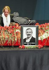 Sırrı Süreyya Önder’e Veda: Duygusal Anlar ve Barış Teması