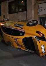 Şişli’de Taksi Çıkmaz Sokağa 10 Metreden Uçtu! O Anlar Kameraya Yansıdı