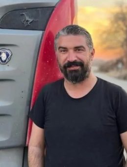 Sivas’ta Kaza! Tır Devrildi: 2 Kişi Hayatını Kaybetti