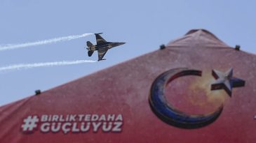 SOLOTÜRK Yavru Vatan semalarında: Dünyanın en büyük festivali TEKNOFEST başladı