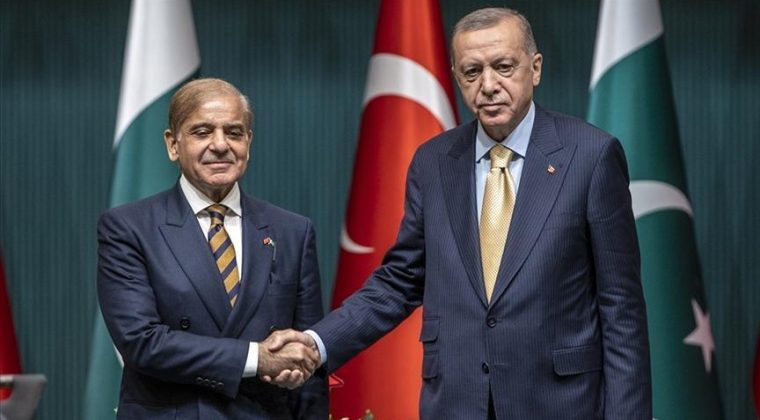 Son Dakika: Cumhurbaşkanı Erdoğan ile Pakistan Başbakanı Şerif Arasında Önemli Görüşme