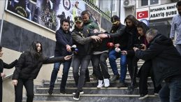 SON DAKİKA | Minguzzi cinayetinde aileyi tehdit eden 5 çocuğun yargılandığı davada karar açıklandı