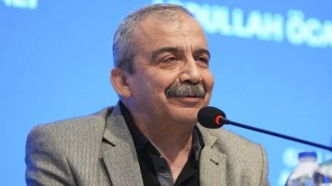 SON DAKİKA | Sırrı Süreyya Önder’in cenazesi hastaneden alındı