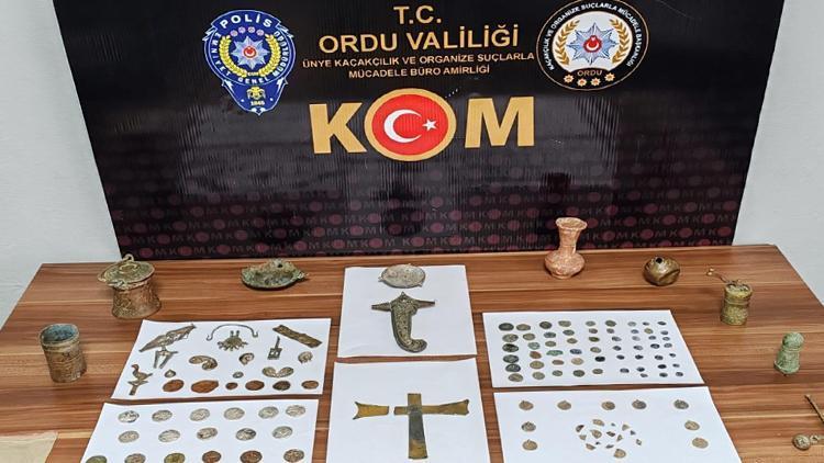 Tarihi Eser Kaçakçıları ile Mücadele: 133 Obje Ele Geçirildi