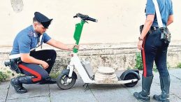 Tarihi Eseri Scooter İle Kaçırdı