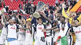 Tottenham’dan büyük başarı