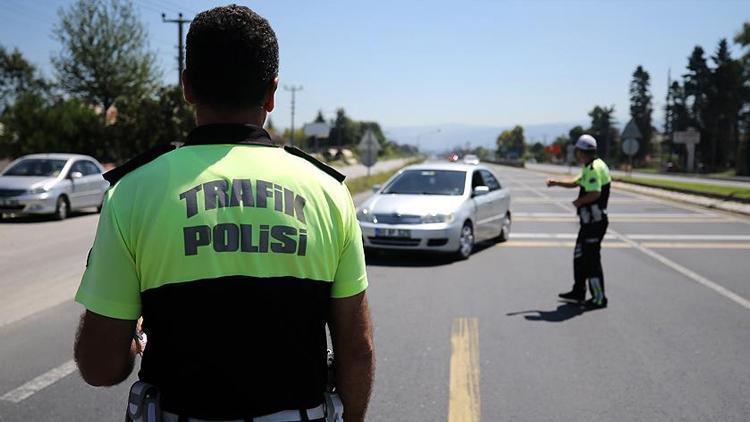 Trafik Cezaları Cebinizi Yakacak! Komisyondan Geçti