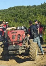 Traktörün altında kalan 7 yaşındaki Nur yaşam mücadelesini kaybetti