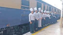 Turistik Tren Sirkeci Garı’na Ulaştı