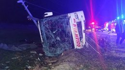Van’da Yolcu Otobüsü Devrildi: 28 Yaralı