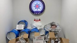 Yalova’da Zehir Tacirlerine Geçit Yok: Çok Sayıda Sentetik Ecza Kapsülü Ele Geçirildi!