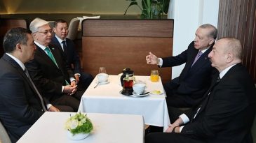 Yaş ve Torun Sohbeti Güldürdü