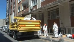 Yaşlı Kadının Evinden 4 Ton Çöp Çıktı