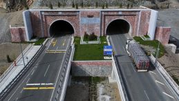 Yeni Zigana Tüneli’nden 2 Yılda 3 Milyon 490 Bin Araç Geçti