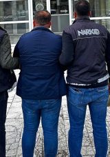 Yoğurtla Kamuflaj Polise Takıldı! Kokuyu Gizlediler, Polisten Gizleyemediler