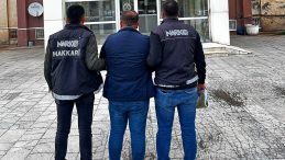 Yoğurtla Kamuflaj Polise Takıldı! Kokuyu Gizlediler, Polisten Gizleyemediler