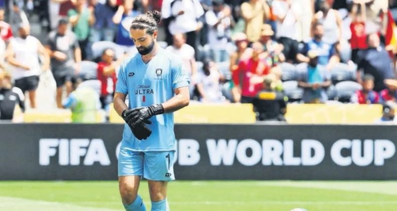 10 Gol Yiyen Kaleci Depocu Çıktı