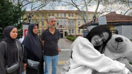 30 Bıçak Darbesiyle Öldürülen Kızın Acılı Annesinden Açıklama