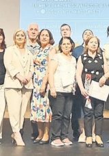 65’inden sonra dijital beceri eğitimi aldılar