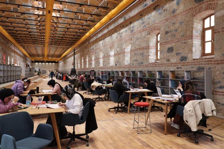 Rami Kütüphanesi İç Mekan