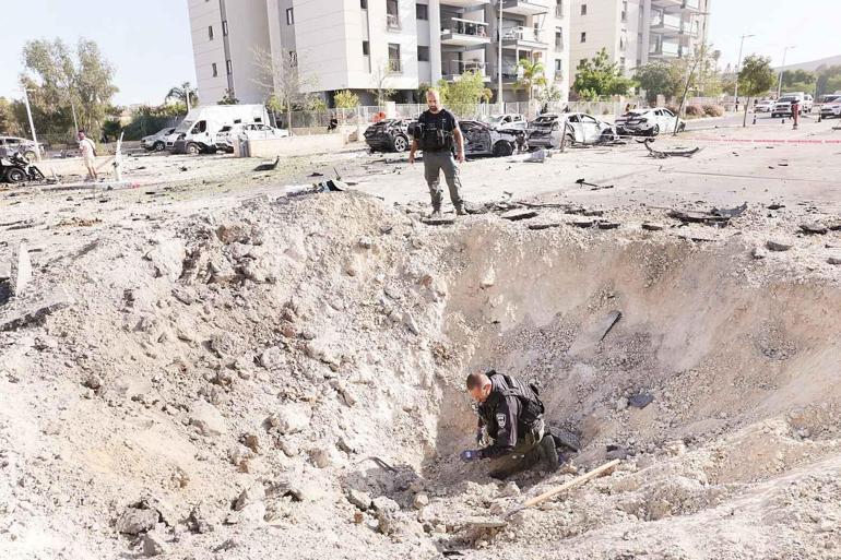 İsrail Hastane Saldırısı