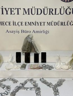 7 Kilogramdan Fazla Uyuşturucuyla Yakalandılar
