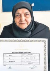 78 Yaşında İmam Hatip Lisesini Bitirip Hafızlık Eğitimi Aldı