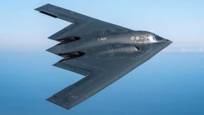 ABD, İran’ın Fordo Nükleer Tesisi’ni hedef alacak mı? B-2 gizli bombardıman uçakları göreve hazırlandı