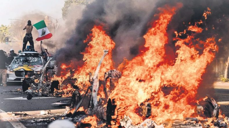 ABD’de Ordu Göçmen Krizine Müdahale Ediyor