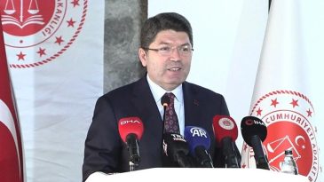 Adalet Bakanı Tun&ccedil;, yeni Ankara Adalet Sarayı'nda incelemelerde bulundu