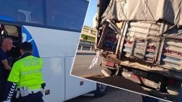 Afyonkarahisar'da Yolcu Otobüsü TIR'a Çarptı: 9 Kişi Yaralandı
