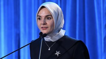Aile ve Sosyal Hizmetler Bakanı G&ouml;ktaş'tan 'İyi ki varsın Eren' mesajı