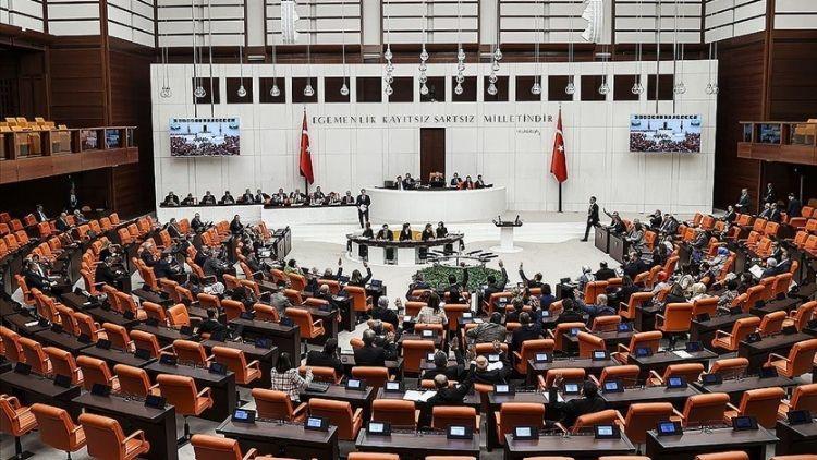 AK Parti'den Emekli Maaşlarıyla İlgili Önemli Açıklama