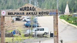 Akıllı Köy Evinde Neşeli Bayram Konforu