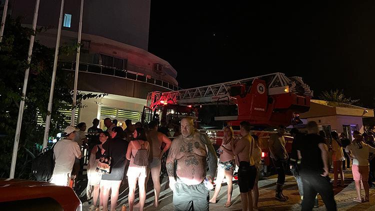 Alanya’da Otel Yangını: 622 Turist Tahliye Edildi