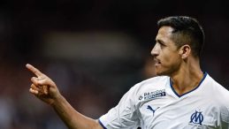 Alexis Sánchez İstanbul'da Paylaşımlarda Bulundu!