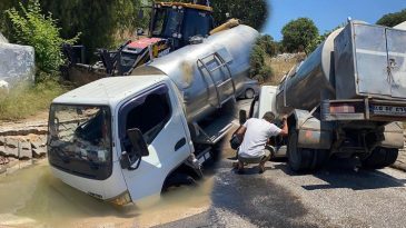 Ana isale su hattı patladı: Tanker çukura düştü